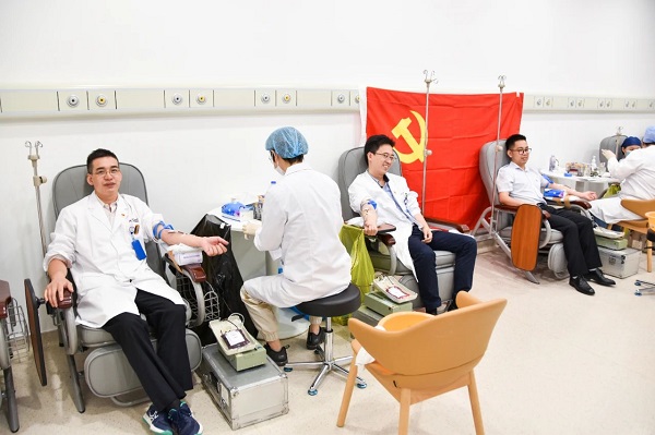 上海阿特蒙醫(yī)院助力無償獻血